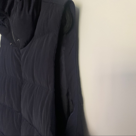 Talbots Navy Puffer Vest - Picture 8 of 16